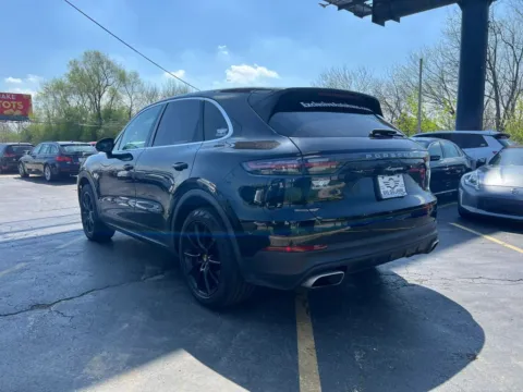 More photos of 2020 Porsche Cayenne Sport Utility 4D at Exclusive Autohaus - Roselle, IL