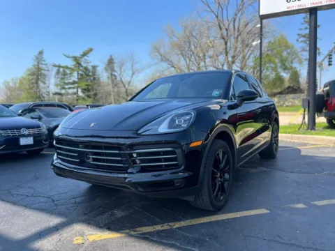 Another view of 2020 Porsche Cayenne Sport Utility 4D for sale in Roselle, IL at Exclusive Autohaus - Roselle
