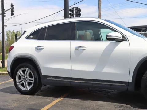 More photos of 2021 Mercedes-Benz GLA 250 4MATIC Sport Utility 4D at Exclusive Autohaus - Roselle, IL