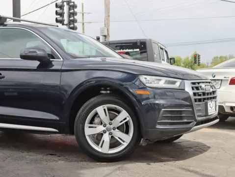 More photos of 2019 Audi Q5 Premium Plus Sport Utility 4D at Exclusive Autohaus - Roselle, IL