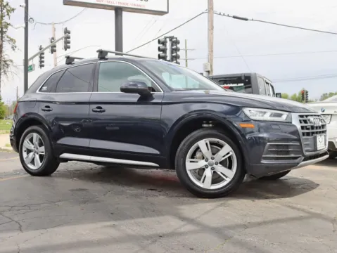 Another view of 2019 Audi Q5 Premium Plus Sport Utility 4D for sale in Roselle, IL at Exclusive Autohaus - Roselle