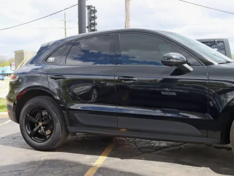More photos of 2021 Porsche Macan Sport Utility 4D at Exclusive Autohaus - Roselle, IL