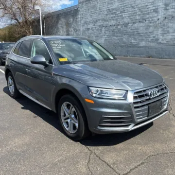More photos of 2019 Audi Q5 Premium Sport Utility 4D at Exclusive Autohaus - Roselle, IL