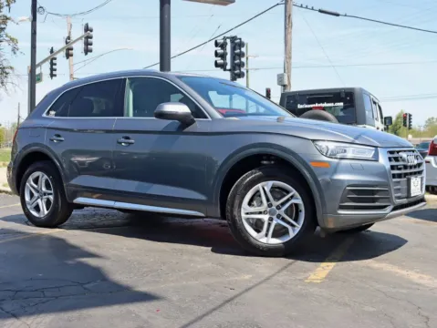 Photos of 2019 Audi Q5 Premium Sport Utility 4D for sale in Roselle, IL at Exclusive Autohaus - Roselle