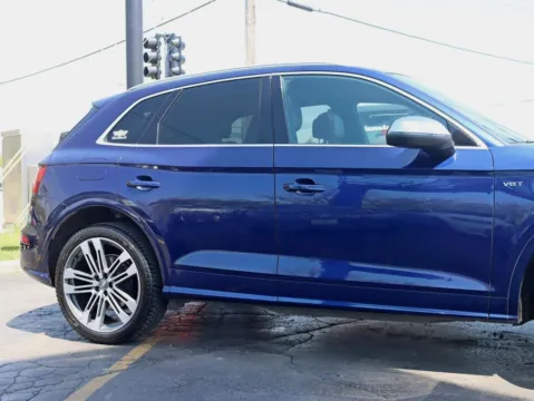 More photos of 2018 Audi SQ5 Premium Plus Sport Utility 4D at Exclusive Autohaus - Roselle, IL