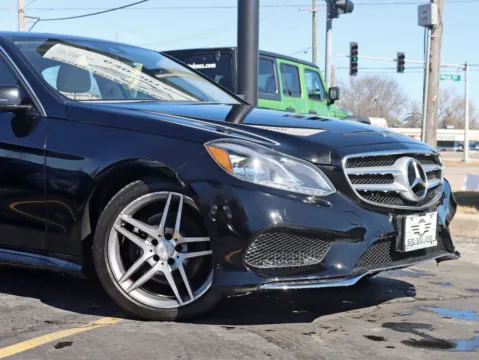 Another view of 2014 Mercedes-Benz E-Class E 350 4MATIC Sedan 4D for sale in Roselle, IL at Exclusive Autohaus - Roselle