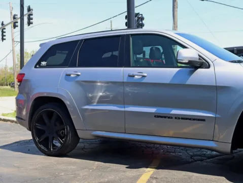 More photos of 2018 Jeep Grand Cherokee High Altitude Sport Utility 4D at Exclusive Autohaus - Roselle, IL