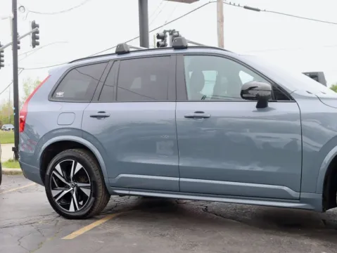More photos of 2021 Volvo XC90 T8 R-Design Recharge Plug-In Hybrid Sport Utility 4D at Exclusive Autohaus - Roselle, IL