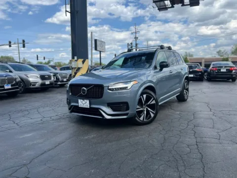 Photos of 2021 Volvo XC90 T8 R-Design Recharge Plug-In Hybrid Sport Utility 4D for sale in Roselle, IL at Exclusive Autohaus - Roselle