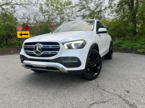 Photos of 2020 Mercedes-Benz GLE 350 4MATIC Sport Utility 4D for sale in Roselle, IL at Exclusive Autohaus - Roselle