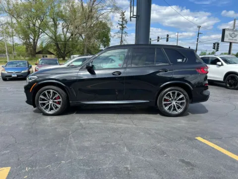 More photos of 2022 BMW X5 xDrive40i Sport Utility 4D at Exclusive Autohaus - Roselle, IL