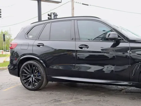 More photos of 2020 BMW X5 M50i Sport Utility 4D at Exclusive Autohaus - Roselle, IL