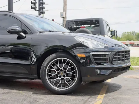 More photos of 2018 Porsche Macan Sport Utility 4D at Exclusive Autohaus - Roselle, IL