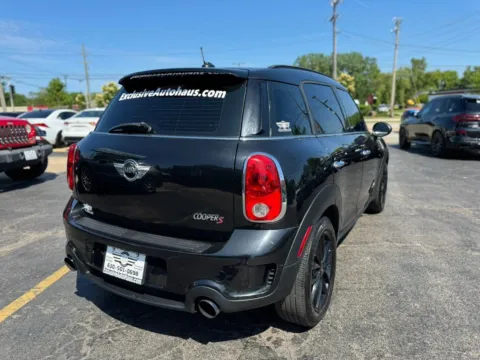 More photos of 2011 MINI Countryman Cooper S ALL4 Hatchback 4D at Exclusive Autohaus - Roselle, IL