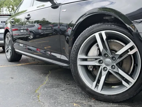 More photos of 2017 Audi A4 Premium Plus Sedan 4D at Exclusive Autohaus - Roselle, IL