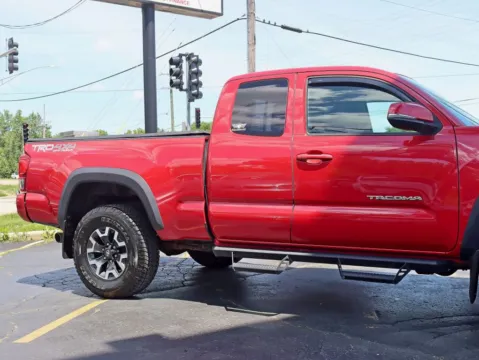 More photos of 2016 Toyota Tacoma Access Cab TRD Sport Pickup 4D 6 ft at Exclusive Autohaus - Roselle, IL
