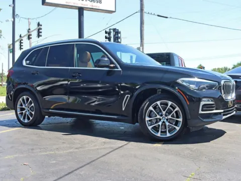 Photos of 2019 BMW X5 xDrive40i Sport Utility 4D for sale in Roselle, IL at Exclusive Autohaus - Roselle