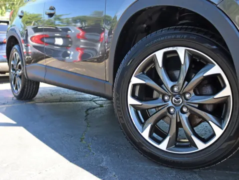 More photos of 2016 MAZDA CX-5 Grand Touring Sport Utility 4D at Exclusive Autohaus - Roselle, IL