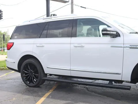 More photos of 2020 Lincoln Navigator Reserve Sport Utility 4D at Exclusive Autohaus - Roselle, IL