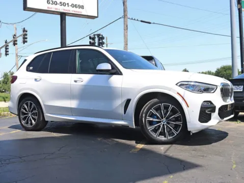 Another view of 2019 BMW X5 xDrive40i Sport Utility 4D for sale in Roselle, IL at Exclusive Autohaus - Roselle
