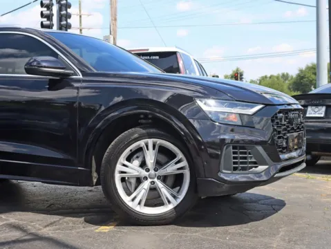 Another view of 2020 Audi Q8 55 TFSI Premium Plus Sport Utility 4D for sale in Roselle, IL at Exclusive Autohaus - Roselle