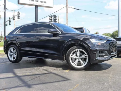 Photos of 2020 Audi Q8 55 TFSI Premium Plus Sport Utility 4D for sale in Roselle, IL at Exclusive Autohaus - Roselle