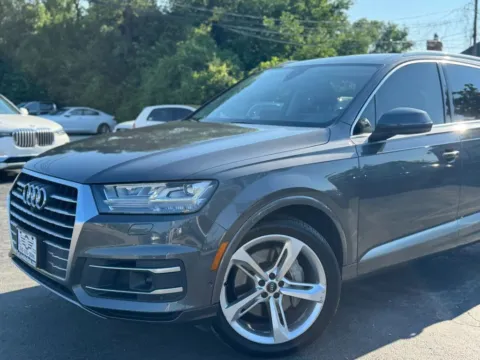 Photos of 2019 Audi Q7 55 TFSI Prestige Sport Utility 4D for sale in Roselle, IL at Exclusive Autohaus - Roselle