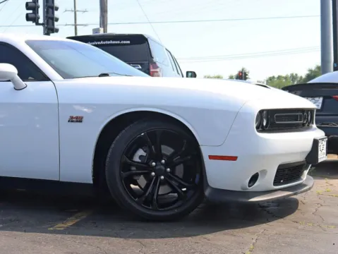 More photos of 2021 Dodge Challenger R/T Coupe 2D at Exclusive Autohaus - Roselle, IL