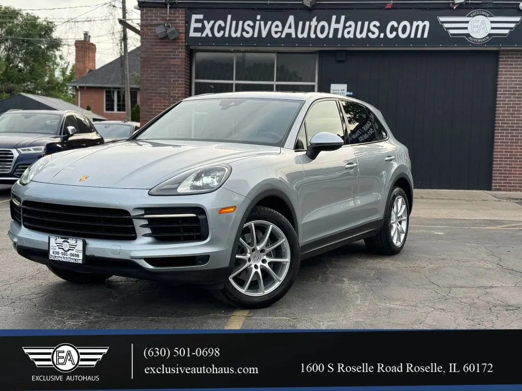 Silver 2020 Porsche Cayenne Sport Utility 4D for sale in Roselle, IL