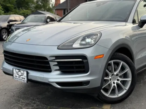 Another view of 2020 Porsche Cayenne Sport Utility 4D for sale in Roselle, IL at Exclusive Autohaus - Roselle
