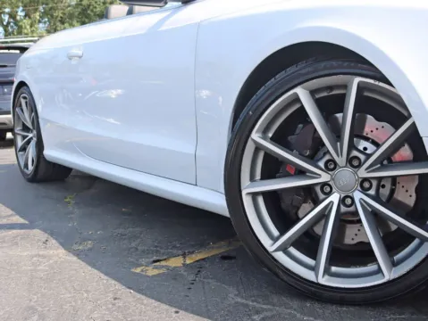 More photos of 2015 Audi RS 5 Convertible 2D at Exclusive Autohaus - Roselle, IL