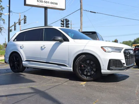 Photos of 2021 Audi SQ7 Prestige Sport Utility 4D for sale in Roselle, IL at Exclusive Autohaus - Roselle