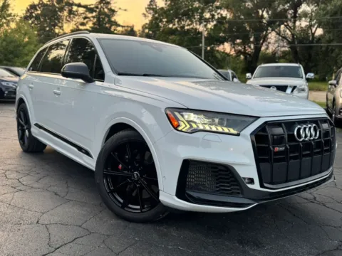 Another view of 2021 Audi SQ7 Prestige Sport Utility 4D for sale in Roselle, IL at Exclusive Autohaus - Roselle
