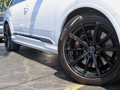 More photos of 2021 Audi SQ7 Prestige Sport Utility 4D at Exclusive Autohaus - Roselle, IL