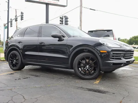 Photos of 2019 Porsche Cayenne Sport Utility 4D for sale in Roselle, IL at Exclusive Autohaus - Roselle