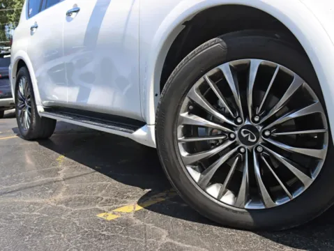 More photos of 2021 INFINITI QX80 SENSORY Sport Utility 4D at Exclusive Autohaus - Roselle, IL