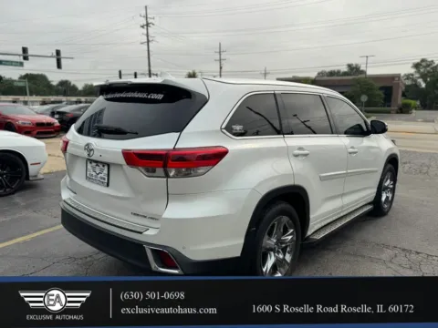 White 2019 Toyota Highlander Limited Platinum Sport Utility 4D for sale in Roselle, IL