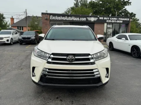 Another view of 2019 Toyota Highlander Limited Platinum Sport Utility 4D for sale in Roselle, IL at Exclusive Autohaus - Roselle