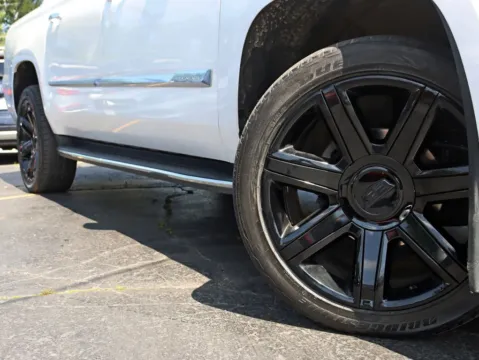 More photos of 2019 Cadillac Escalade ESV Luxury Sport Utility 4D at Exclusive Autohaus - Roselle, IL