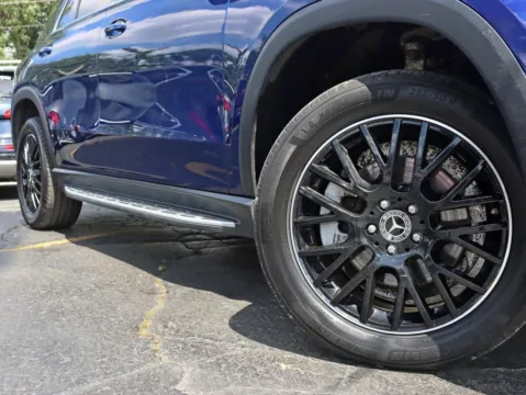 More photos of 2020 Mercedes-Benz GLE 350 4MATIC Sport Utility 4D at Exclusive Autohaus - Roselle, IL