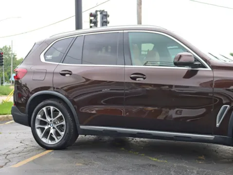 More photos of 2019 BMW X5 xDrive40i Sport Utility 4D at Exclusive Autohaus - Roselle, IL