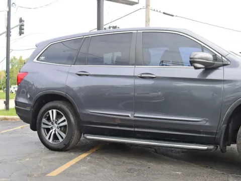 More photos of 2016 Honda Pilot EX-L Sport Utility 4D at Exclusive Autohaus - Roselle, IL