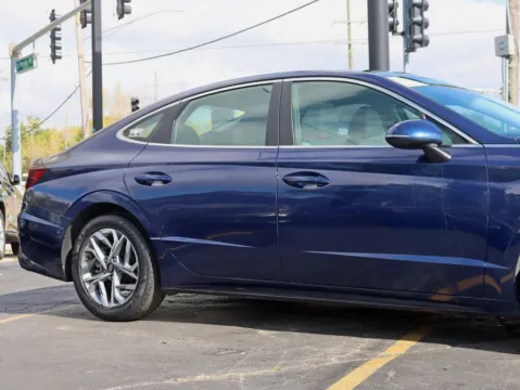 More photos of 2021 Hyundai Sonata SEL Sedan 4D at Exclusive Autohaus - Roselle, IL