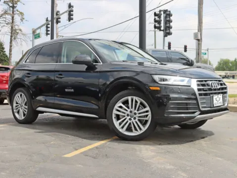 Photos of 2018 Audi Q5 Premium Plus Sport Utility 4D for sale in Roselle, IL at Exclusive Autohaus - Roselle
