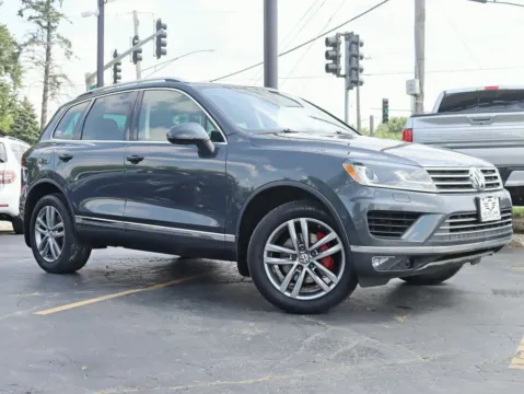 Photos of 2016 Volkswagen Touareg VR6 Lux Sport Utility 4D for sale in Roselle, IL at Exclusive Autohaus - Roselle