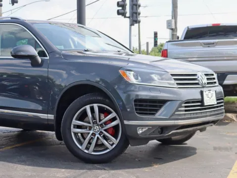 Another view of 2016 Volkswagen Touareg VR6 Lux Sport Utility 4D for sale in Roselle, IL at Exclusive Autohaus - Roselle