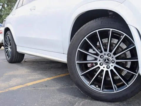 More photos of 2021 Mercedes-Benz GLE 350 4MATIC Sport Utility 4D at Exclusive Autohaus - Roselle, IL