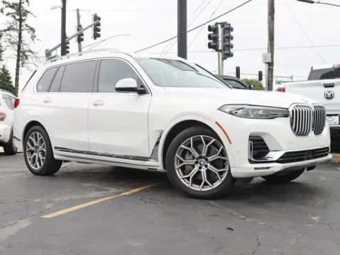 Another view of 2019 BMW X7 xDrive50i Sport Utility 4D for sale in Roselle, IL at Exclusive Autohaus - Roselle