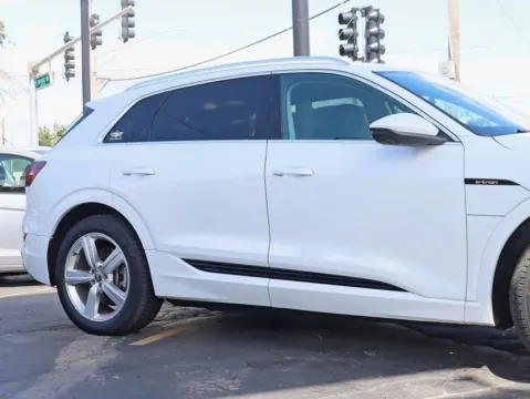 More photos of 2019 Audi e-tron Premium Plus Sport Utility 4D at Exclusive Autohaus - Roselle, IL