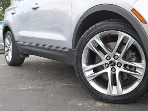 More photos of 2016 Lincoln MKC Reserve Sport Utility 4D at Exclusive Autohaus - Roselle, IL